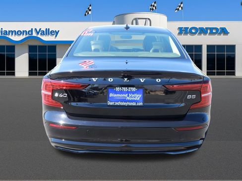Used 2024 Volvo S60 B5 Core FWD image 5