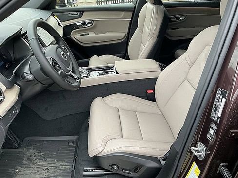 New 2026 Volvo XC90 T8 Ultra w/ Protection Package Premier image 15