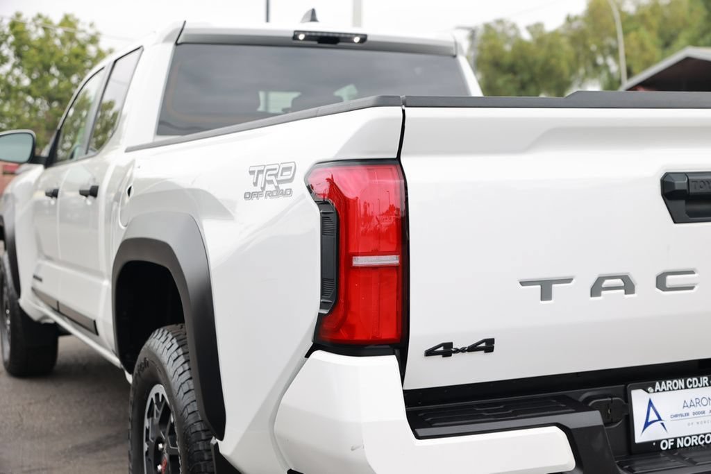 Used 2024 Toyota Tacoma TRD Off-Road AWD/4WD image 13
