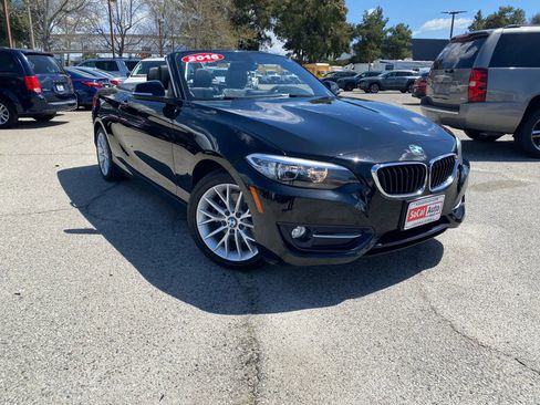 Used 2016 BMW 228i Convertible image 9