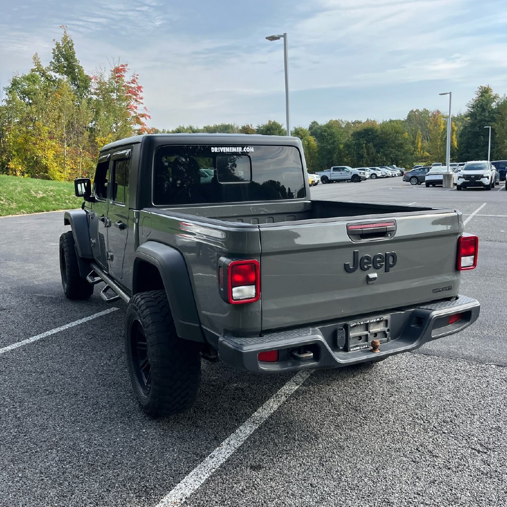 Used 2020 Jeep Gladiator Sport w/ Quick Order Package 24S AWD/4WD image 2