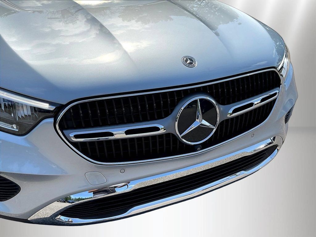 Used 2026 Mercedes-Benz GLC 300 image 32