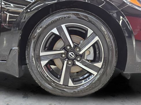 Certified 2025 Nissan Sentra SV w/ All-Weather Package FWD image 27