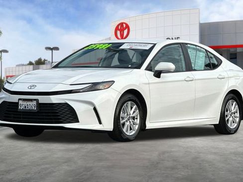 Certified 2025 Toyota Camry LE image 10