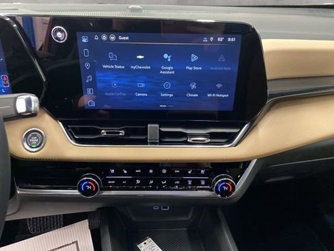 New 2026 Chevrolet Equinox ACTIV w/ Convenience Package III AWD/4WD image 9