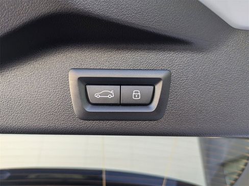 Used 2026 BMW X5 xDrive40i image 14