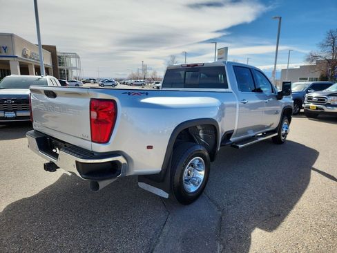 Used 2022 Chevrolet Silverado 3500 LTZ w/ LTZ Texas Edition AWD/4WD image 8