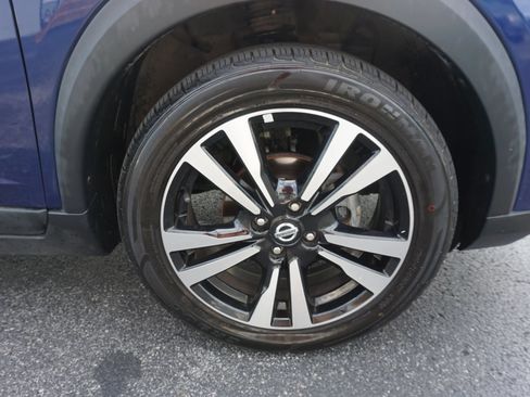Used 2019 Nissan Kicks SV FWD image 26