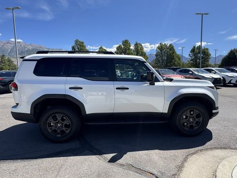 Used 2026 Lexus GX 550 AWD/4WD image 8