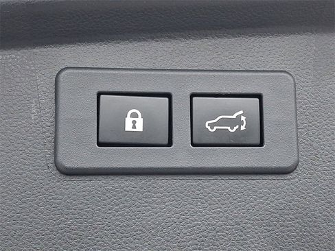 Used 2020 Subaru Outback Touring XT image 32