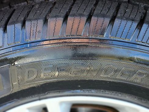 Used 2021 Buick Enclave Essence w/ Sound and Sites Package image 11