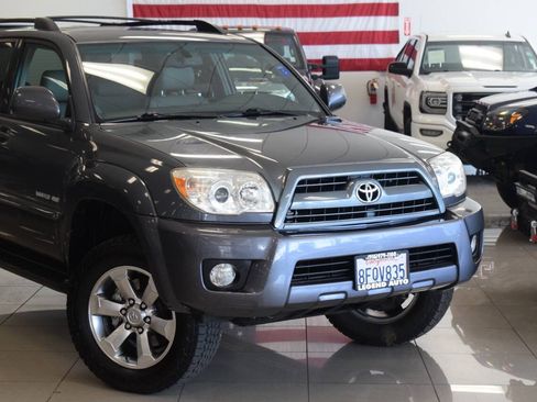 Used 2007 Toyota 4Runner Limited AWD/4WD image 4