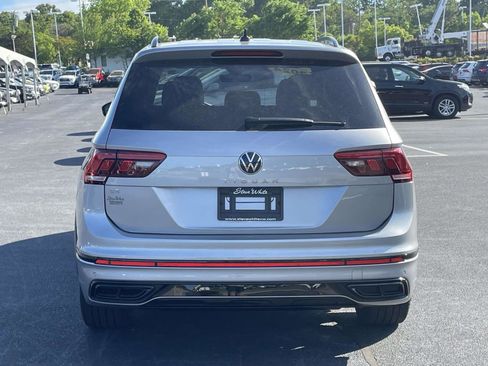 Used 2024 Volkswagen Tiguan SE R-Line image 6