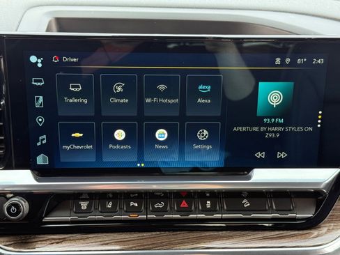 Used 2024 Chevrolet Silverado 3500 LT w/ Midnight Edition image 36