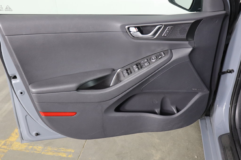Used 2021 Hyundai Ioniq Limited FWD image 19