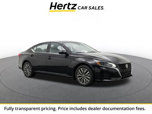 Used 2025 Nissan Altima 2.5 SV FWD image 1