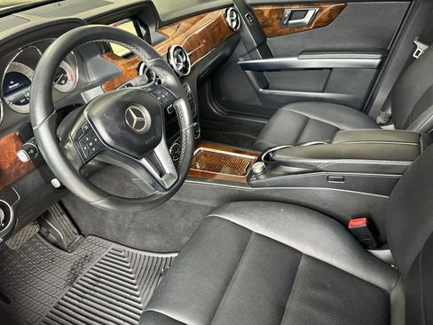 Used 2015 Mercedes-Benz GLK 350 2WD image 11