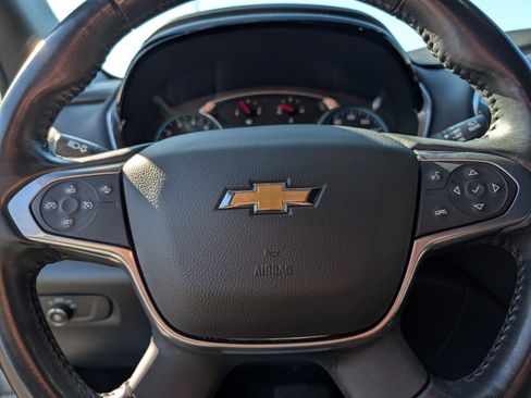 Used 2022 Chevrolet Traverse LT image 33