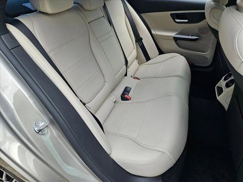 Used 2023 Mercedes-Benz C 300 4MATIC Sedan image 18