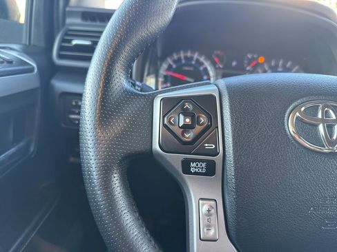 Used 2017 Toyota 4Runner SR5 image 16