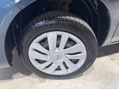 Used 2019 Nissan NV200 SV w/ Navigation Package image 2