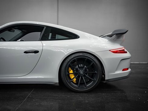 Used 2018 Porsche 911 GT3 image 6