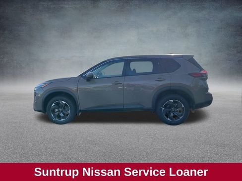 Used 2025 Nissan Rogue SV image 6