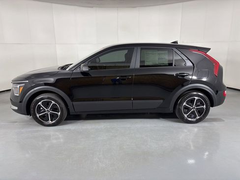 New 2026 Kia Niro LX FWD image 5