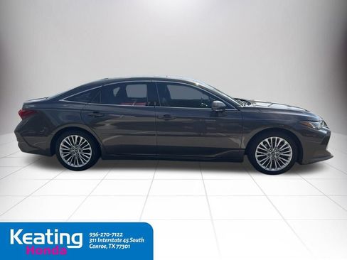 Used 2020 Toyota Avalon Limited FWD image 4