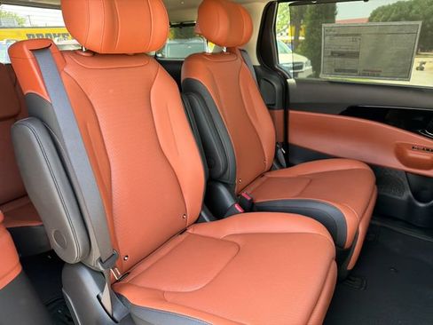 New 2026 Kia Carnival SX Prestige FWD image 23