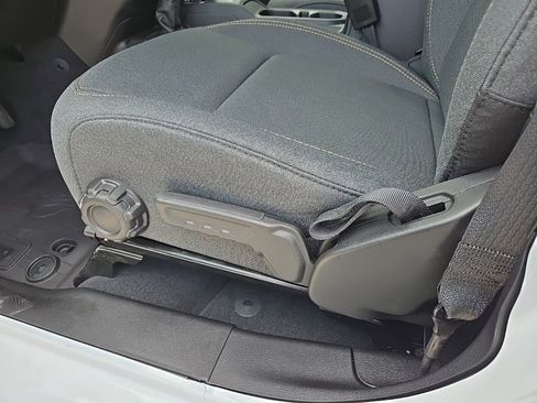 New 2025 Jeep Gladiator Sport image 29