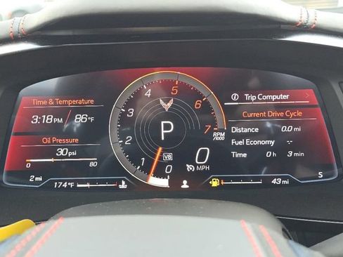 Used 2024 Chevrolet Corvette Stingray Premium Conv w/ Z51 Performance Package RWD image 30
