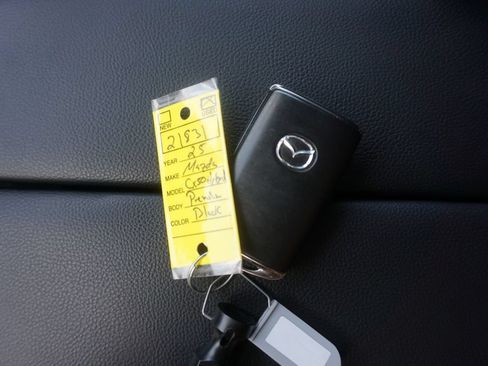 Used 2025 MAZDA CX-50 AWD 2.5 Hybrid w/ Premium Pkg image 35
