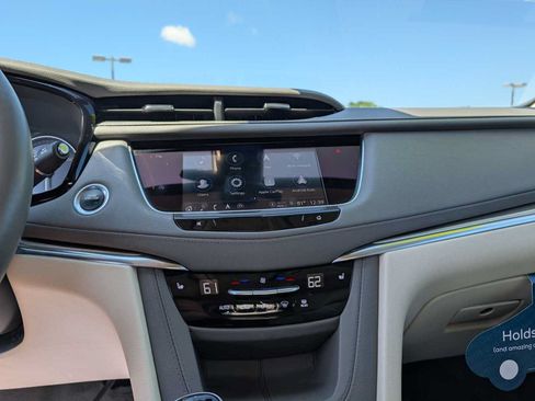 Certified 2023 Cadillac XT5 Premium Luxury w/ LPO, Floor Liner Package AWD/4WD image 32