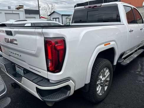 Used 2020 GMC Sierra 3500 Denali image 2