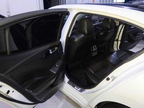 Used 2019 Nissan Maxima Platinum w/ Sport Mat Group image 16