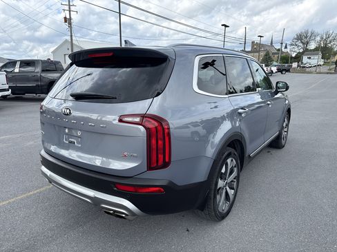 Used 2020 Kia Telluride S w/ S 8 Passenger Seating Package AWD/4WD image 3