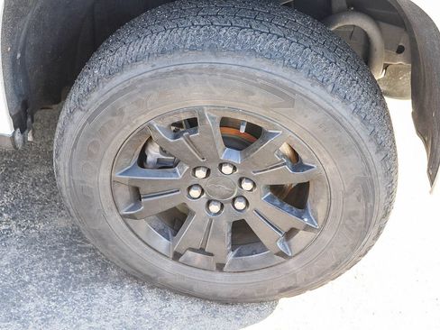 Used 2022 Chevrolet Colorado LT w/ Safety Package AWD/4WD image 8