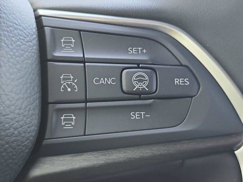 New 2026 Jeep Grand Cherokee Limited w/ Limited Altitude Package AWD/4WD image 29