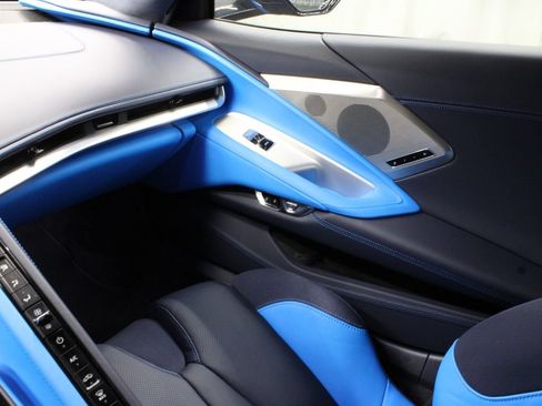 Used 2023 Chevrolet Corvette Stingray Premium Cpe w/ Z51 Performance Package RWD image 28