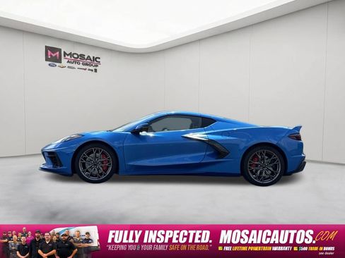 Used 2024 Chevrolet Corvette Stingray Preferred Cpe w/ Z51 Performance Package RWD image 2