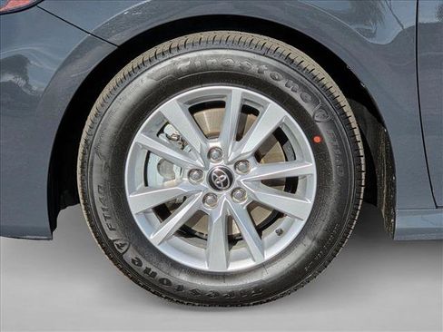 Used 2025 Toyota Camry LE image 23
