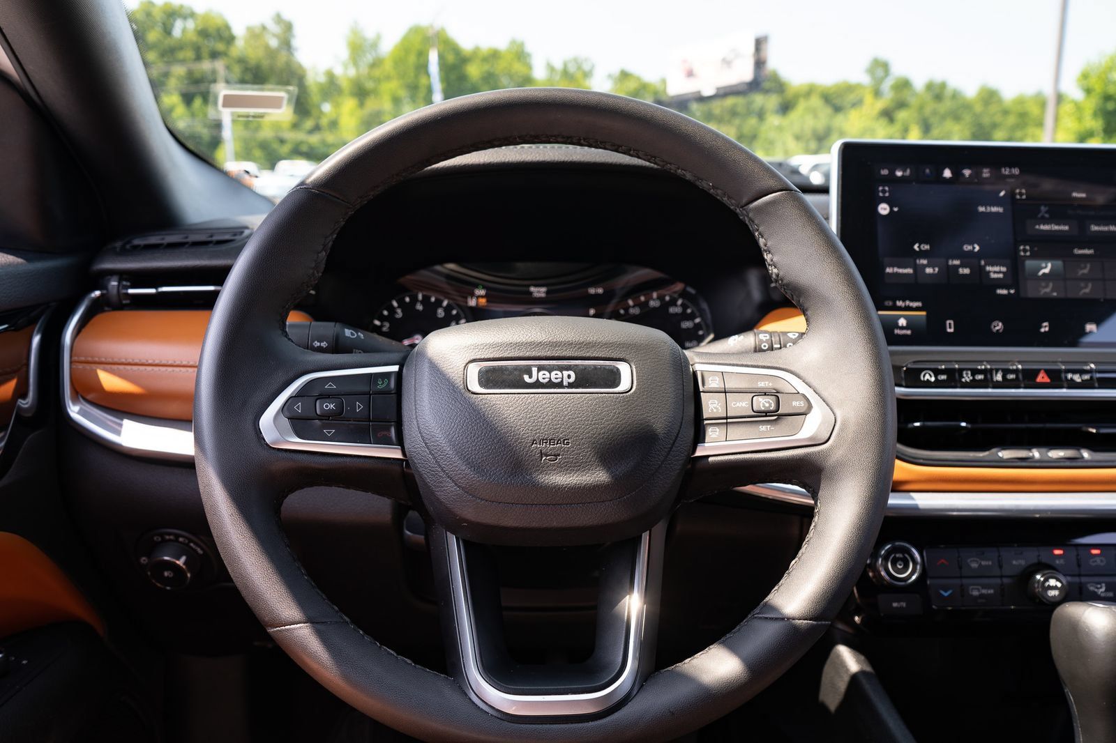 Used 2024 Jeep Compass Limited AWD/4WD image 28