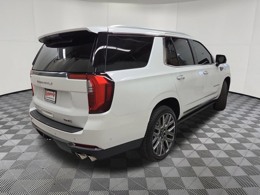 Used 2025 GMC Yukon Denali Ultimate AWD/4WD image 4