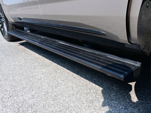 Used 2025 Cadillac Escalade Sport Platinum image 11