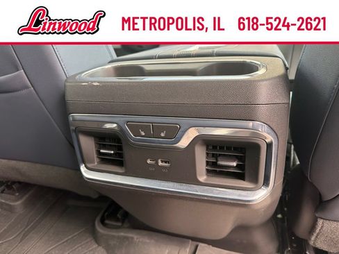 Used 2022 Chevrolet Silverado 1500 High Country w/ High Country Premium Package AWD/4WD image 18