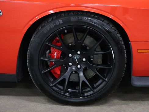 Used 2016 Dodge Challenger SRT Hellcat image 29