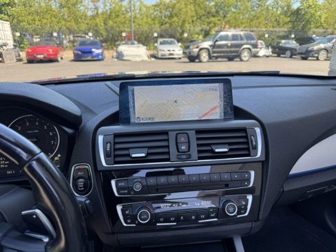 Used 2016 BMW M235i xDrive Convertible AWD/4WD image 22