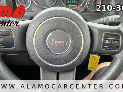 Used 2012 Jeep Liberty Sport image 37