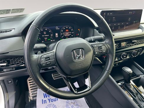 Used 2023 Honda Accord Sport image 12